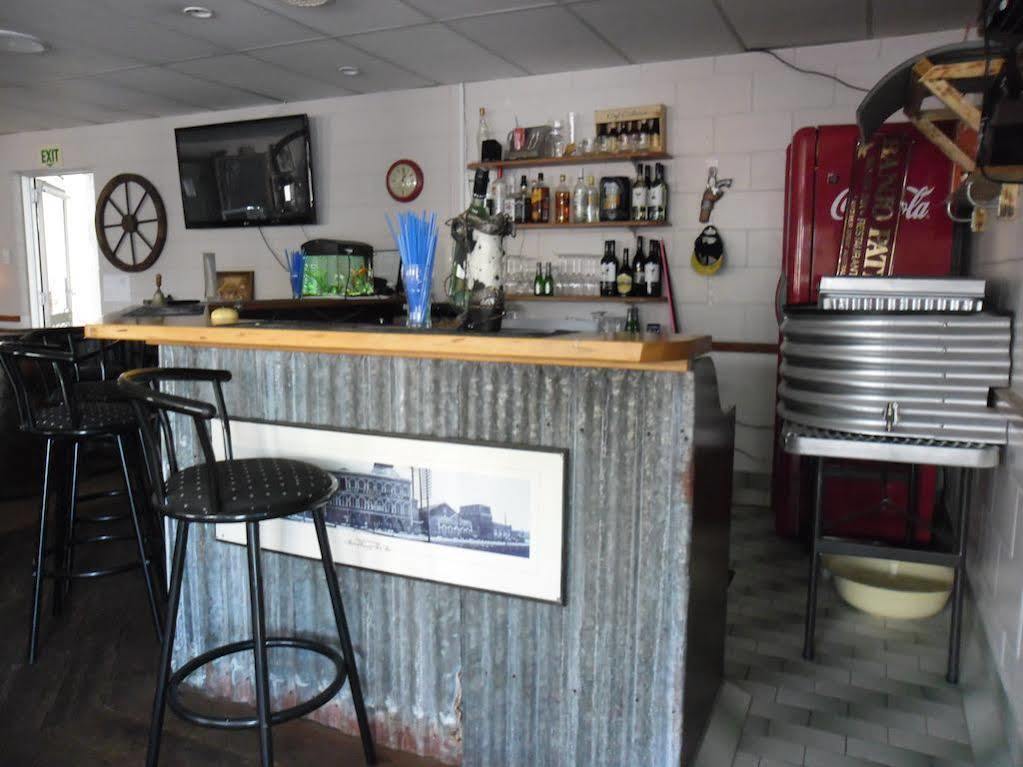 Banjo Paterson Motor Inn Townsville Esterno foto