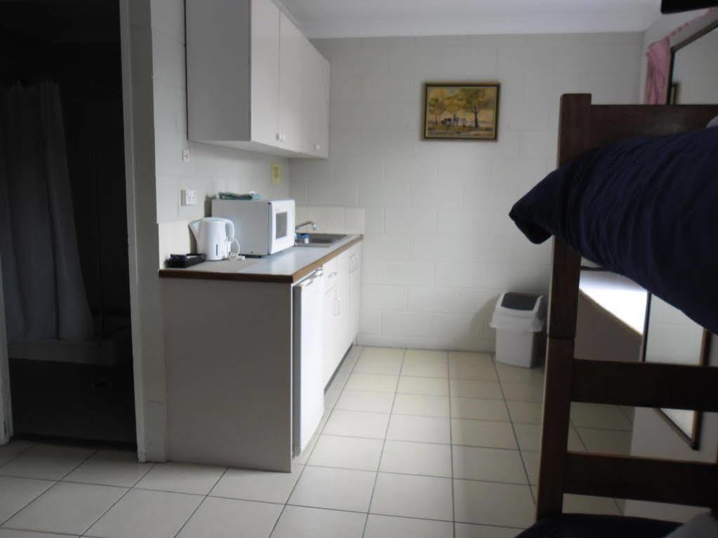 Banjo Paterson Motor Inn Townsville Esterno foto