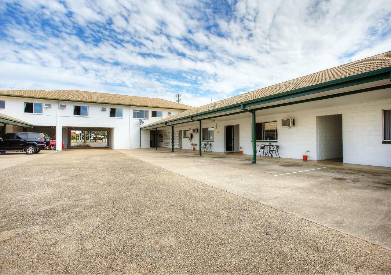 Banjo Paterson Motor Inn Townsville Esterno foto