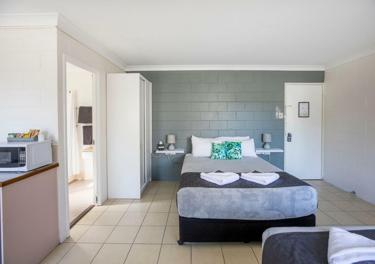 Banjo Paterson Motor Inn Townsville Esterno foto
