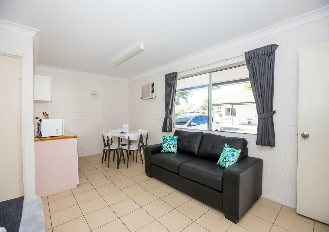 Banjo Paterson Motor Inn Townsville Esterno foto