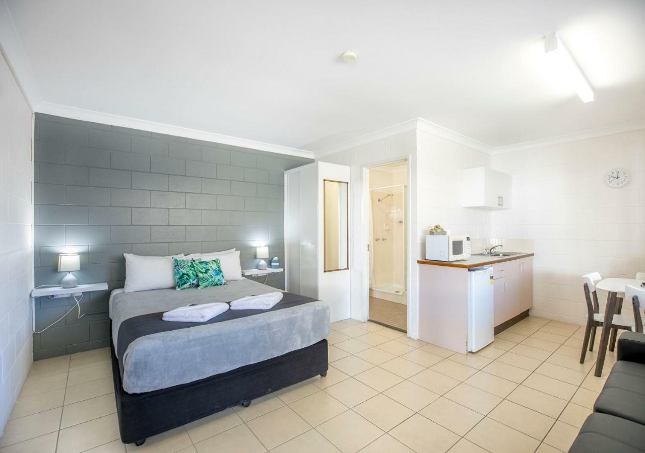 Banjo Paterson Motor Inn Townsville Esterno foto
